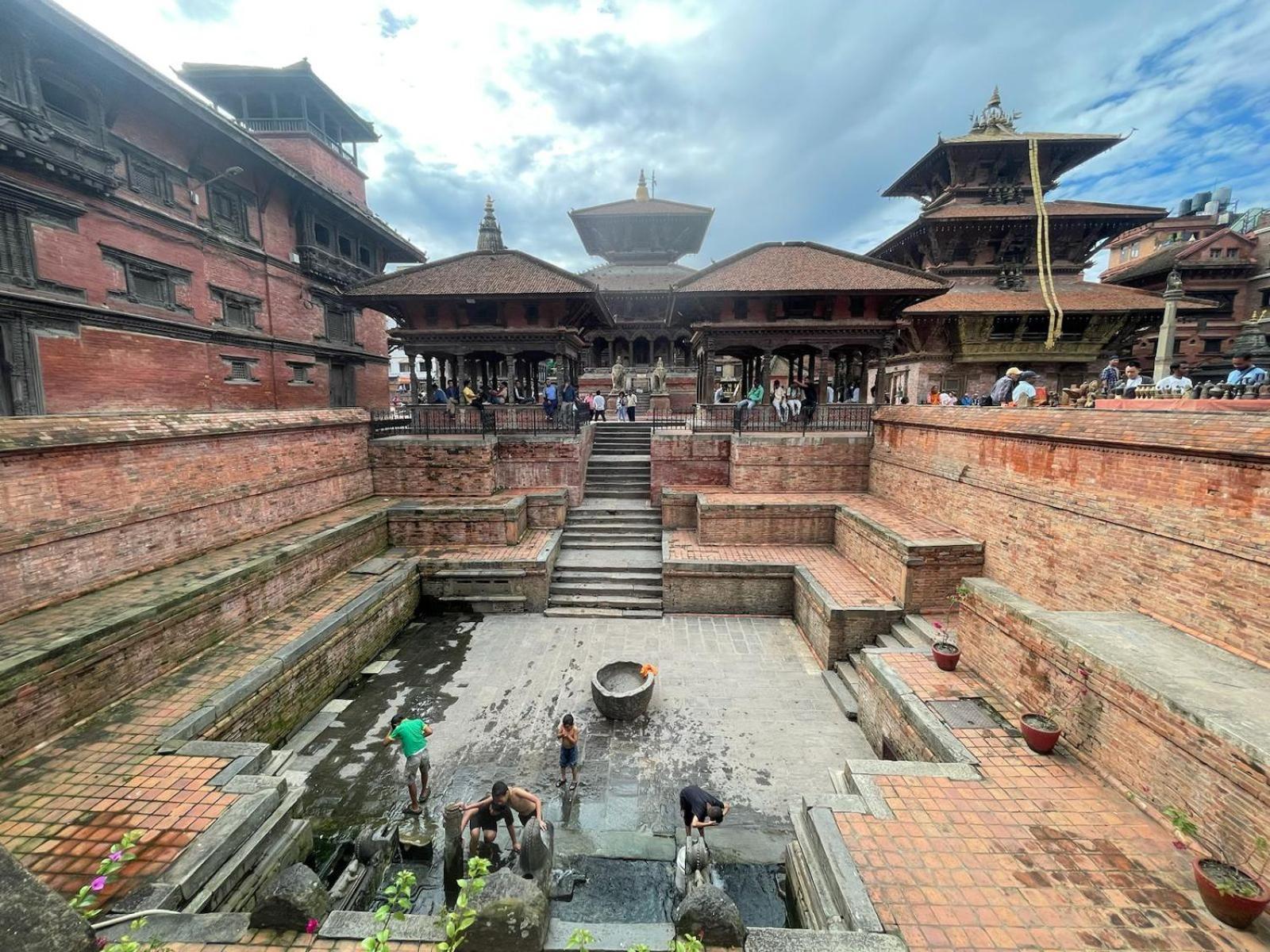 Patan Square - 2 Km From Patan Durbar Square Hotel Eksteriør billede